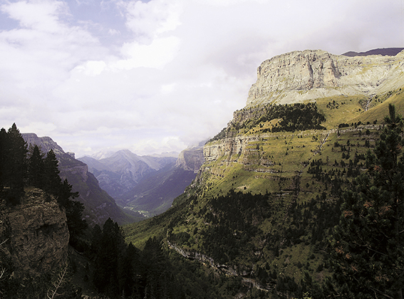 Panorámica del valle de Ordesa (Huesca), una de las zonas de montaña incluidas en la Red Natura 2000. (foto: José Fouz y Elena Guerrero).
