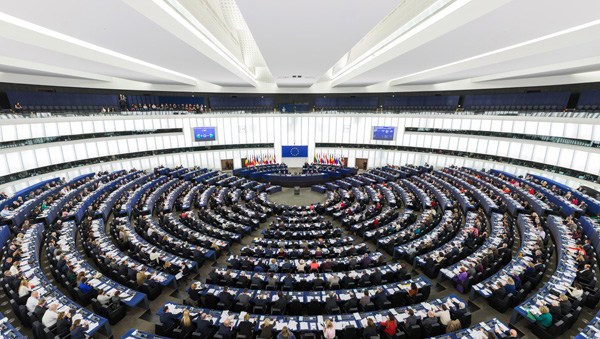 Hemiciclo del Parlamento Europeo en Estrasburgo, durante una sesión plenaria (foto: David Iliff / Wikicommons).