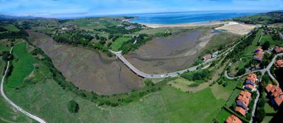 Panorámica del estuario de Oyambre, al oeste de Cantabria (foto: Digimax Vídeo).